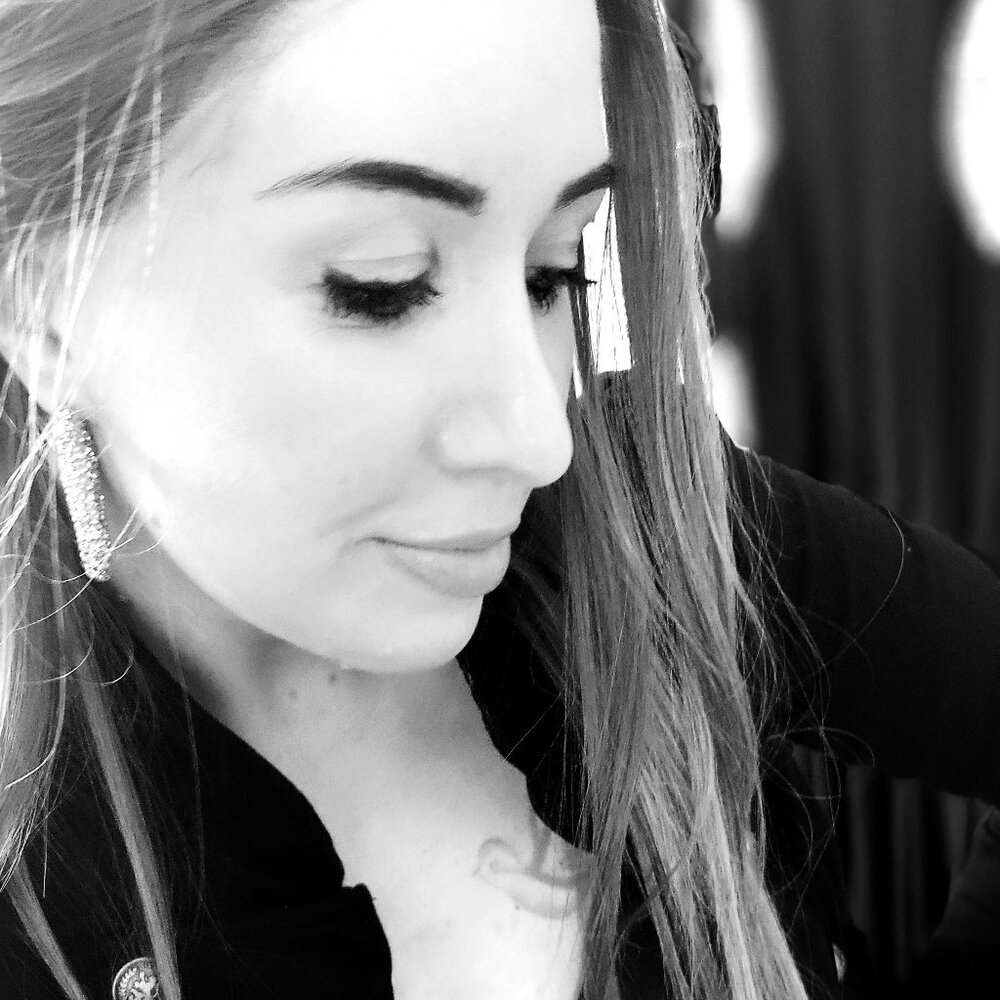 The Share Show Extravaganza.  Deals on LUXURY and DESIGNER bags.